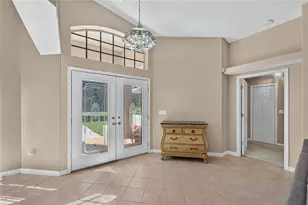 28329 Lindenhurst Dr, Wesley Chapel, FL 33544 - Photo 9
