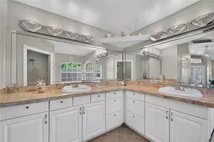 28329 Lindenhurst Dr, Wesley Chapel, FL 33544 - Photo 21