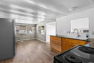 105 Domino Dr N, Ruskin, FL 33570 - Photo 5