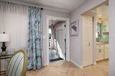 3125 36th Street N #201, Saint Petersburg, FL 33713 - Photo 7