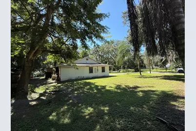 10109 N Jasmine Avenue, Tampa, FL 33612 - Photo 9