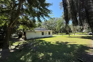 10109 N Jasmine Ave, Tampa, FL 33612 - Photo 9