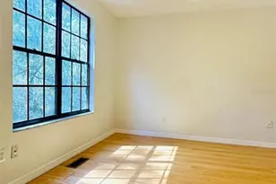 16634 Brigadoon Dr, Tampa, FL 33618 - Photo 27