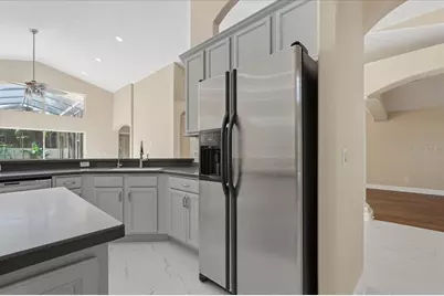 8211 Canyon Creek Way, Tampa, FL 33647 - Photo 17