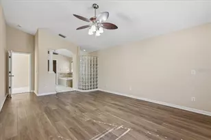 8211 Canyon Creek Way, Tampa, FL 33647 - Photo 27