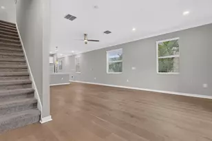 2704 W Gray St, Tampa, FL 33609 - Photo 17