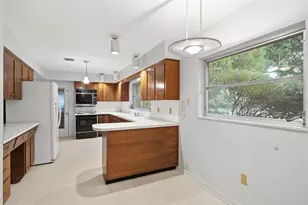 10 Birdie Ln, Palm Harbor, FL 34683 - Photo 11