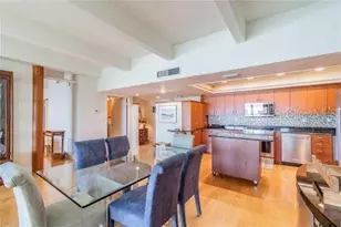 7600 Bayshore Dr, Treasure Island, FL 33706 - Photo 9