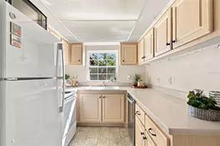 210 N Bayshore Blvd, Clearwater, FL 33759 - Photo 11
