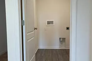 5323 Companion Ln, Tampa, FL 33619 - Photo 11