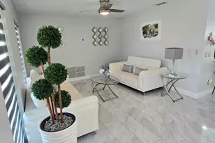 7002 Danewood Ct, Tampa, FL 33615 - Photo 3