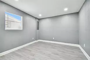 11011 Pickering Ln, Port Richey, FL 34668 - Photo 17