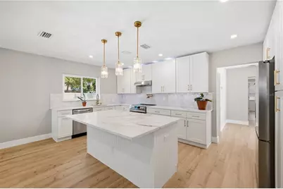 1900 60th Street S, Gulfport, FL 33707 - Photo 13