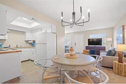 205 S Glendale Drive #B, Brandon, FL 33511 - Photo 9