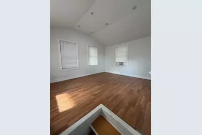 511 E Hugh Street, Tampa, FL 33603 - Photo 7