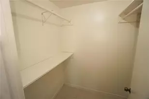9203 Tudor Dr, Tampa, FL 33615 - Photo 11