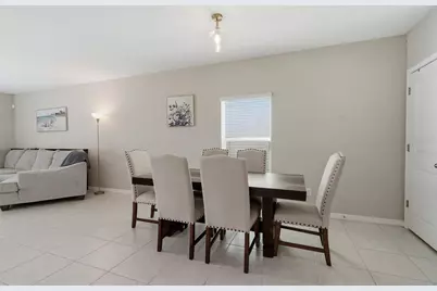 31455 Barrel Wave Way, Wesley Chapel, FL 33545 - Photo 15