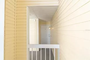 6908 Stonesthrow Cir N, Saint Petersburg, FL 33710 - Photo 39