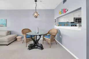 6908 Stonesthrow Cir N, Saint Petersburg, FL 33710 - Photo 13