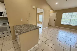 9248 Lake Chase Island Way, Tampa, FL 33626 - Photo 5