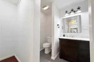 8750 Teacher Ln, Zephyrhills, FL 33541 - Photo 29