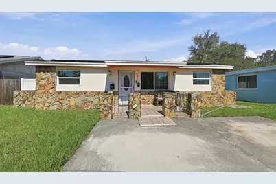431 74th Avenue N, Saint Petersburg, FL 33702 - Photo 1