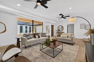 2015 Dolphin Blvd S, Saint Petersburg, FL 33707 - Photo 13