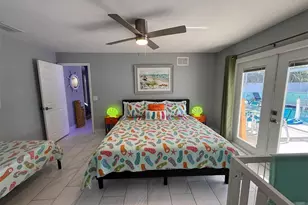 354 Montgomery Ave, Sarasota, FL 34243 - Photo 49