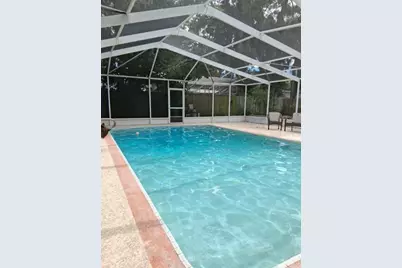 8220 Yardley Avenue N, Saint Petersburg, FL 33710 - Photo 47