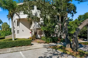 300 S Florida Ave, Tarpon Springs, FL 34689 - Photo 3