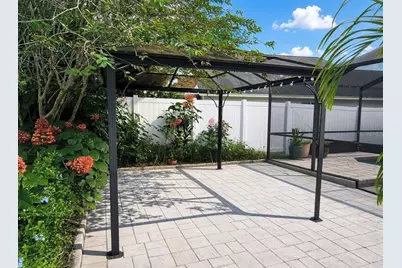 8701 Middle Cross Place, Tampa, FL 33635 - Photo 5