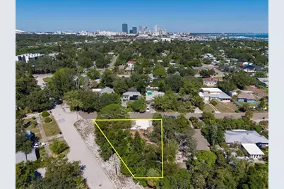 240 23rd Avenue S, Saint Petersburg, FL 33705 - Photo 5