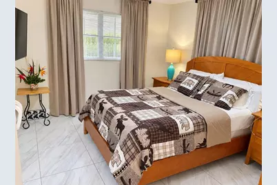 3850 13th Avenue #101, Saint Petersburg, FL 33713 - Photo 5