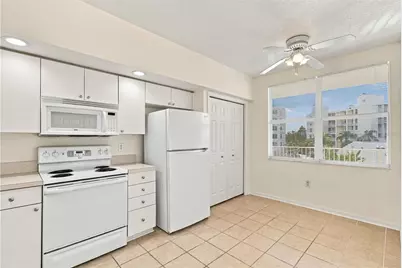 1200 Country Club Drive #3202, Largo, FL 33771 - Photo 7