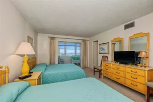 4575 Cove Cir, Saint Petersburg, FL 33708 - Photo 21