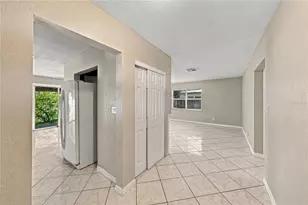4260 Narvarez Way S, Saint Petersburg, FL 33712 - Photo 5