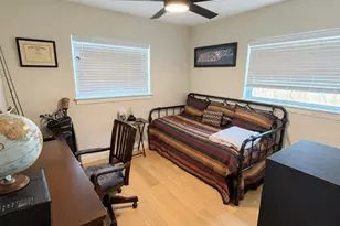 3653 68th St N, Saint Petersburg, FL 33710 - Photo 9
