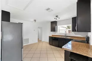 2927 62nd Ave N, Saint Petersburg, FL 33702 - Photo 11