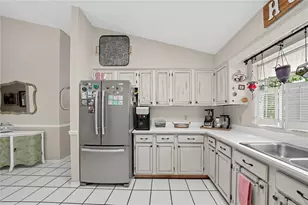 735 Oak Ln, Groveland, FL 34736 - Photo 11