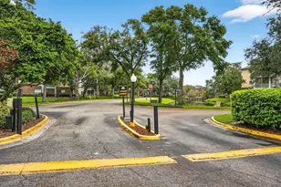 4211 Chatham Oak Ct, Tampa, FL 33624 - Photo 25