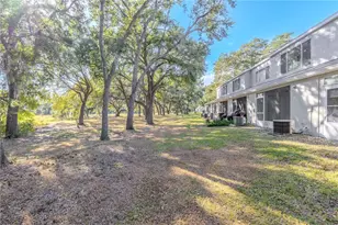 2432 Lake Woodberry Cir, Brandon, FL 33510 - Photo 27