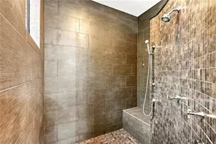 200 Brightwaters Blvd NE, Saint Petersburg, FL 33704 - Photo 35
