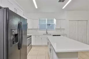 504 Greg St, Valrico, FL 33594 - Photo 3