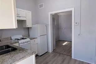 9530 Lynn Ln, Seminole, FL 33777 - Photo 3