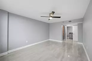 2333 Feather Sound Dr, Clearwater, FL 33762 - Photo 21