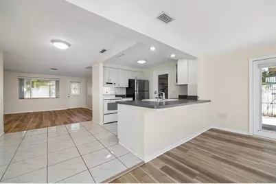 9371 110th Street, Seminole, FL 33772 - Photo 17