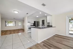 9371 110th St, Seminole, FL 33772 - Photo 17
