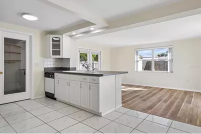 9371 110th Street, Seminole, FL 33772 - Photo 11