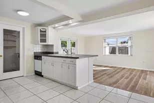 9371 110th St, Seminole, FL 33772 - Photo 11