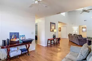 620 Stillview Cir, Brandon, FL 33510 - Photo 9